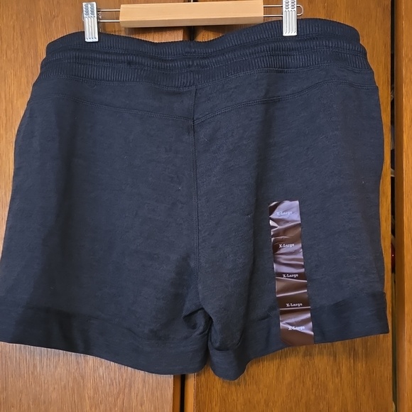 Active Life Shorts - Picture 5 of 5